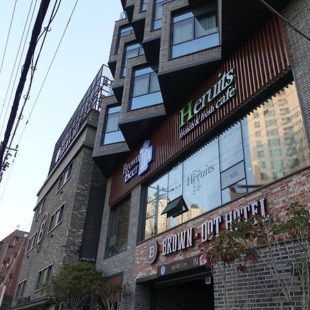 Brown Dot Hotel Changwon Buitenkant foto