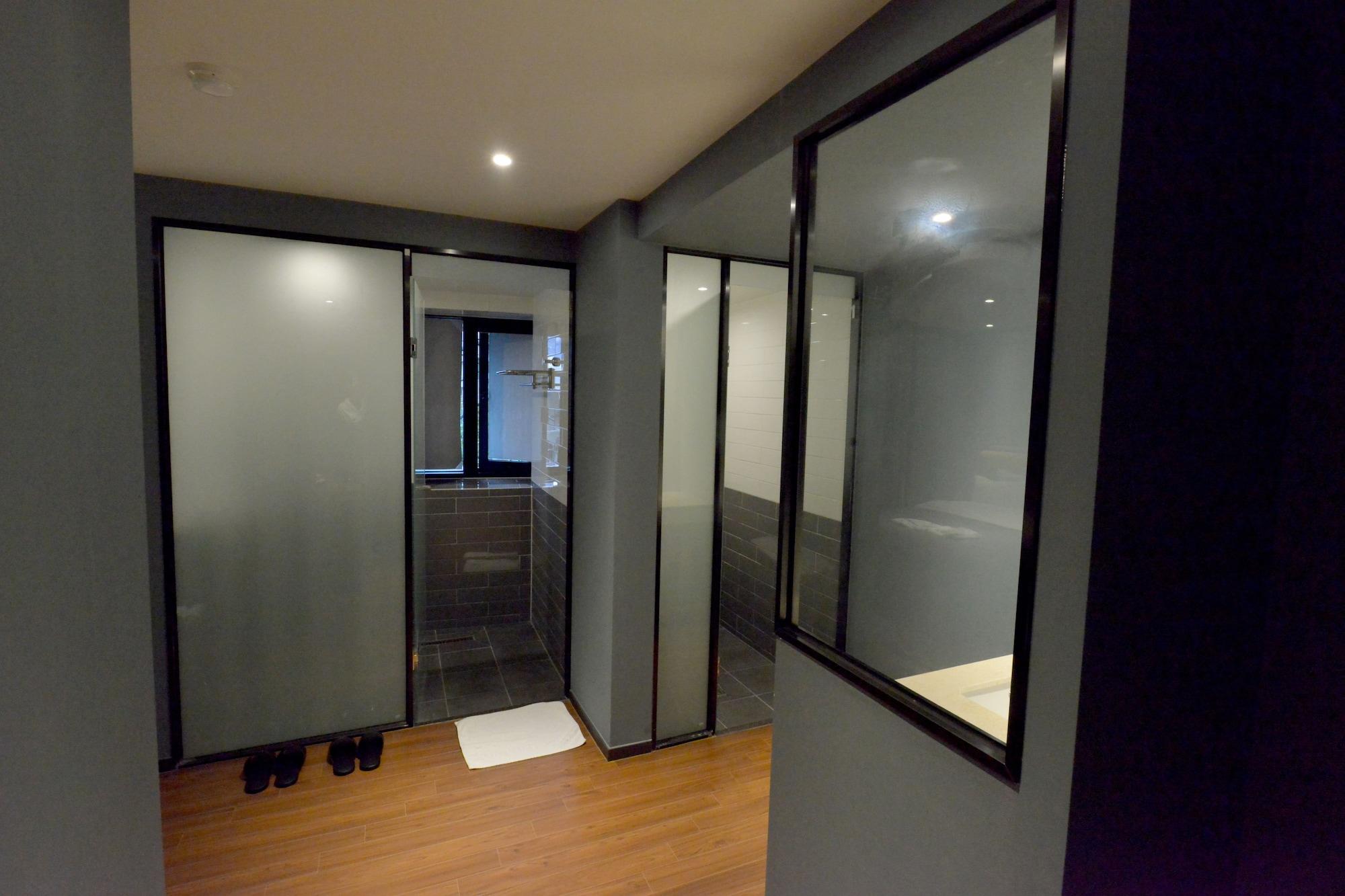 Brown Dot Hotel Changwon Buitenkant foto