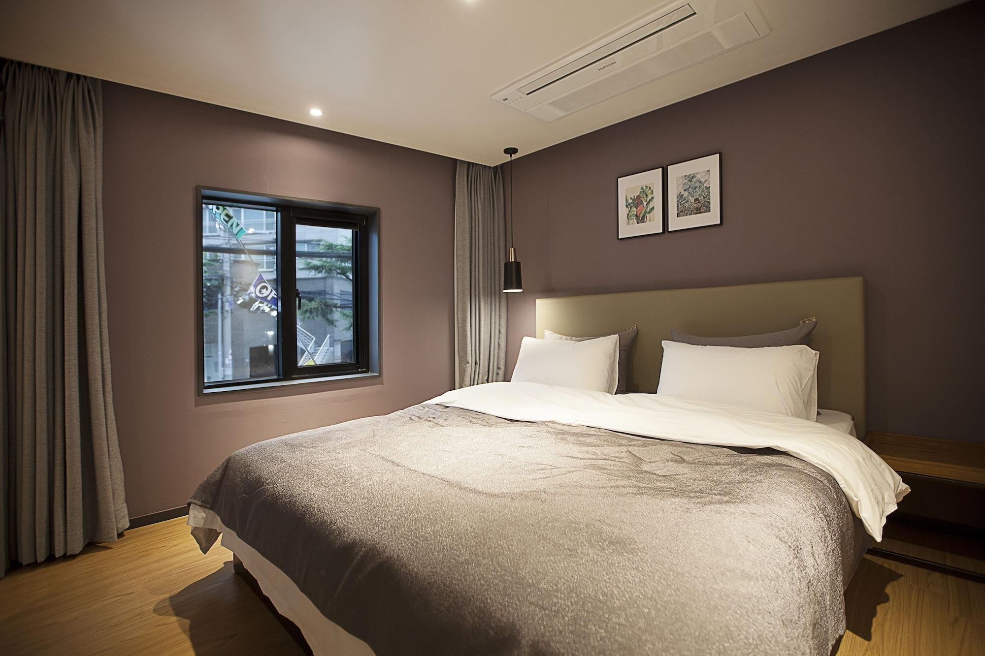 Brown Dot Hotel Changwon Buitenkant foto
