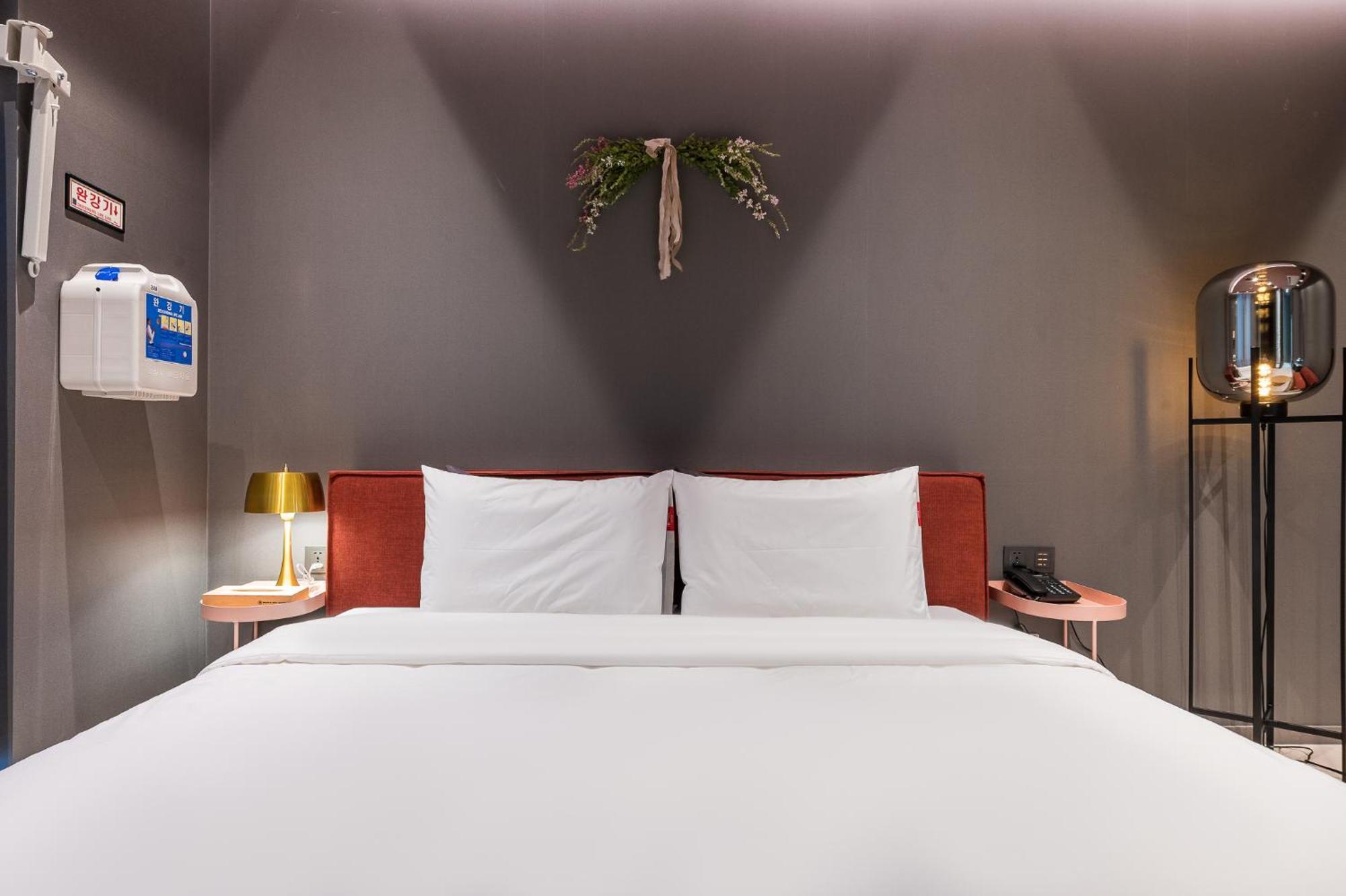 Brown Dot Hotel Changwon Buitenkant foto