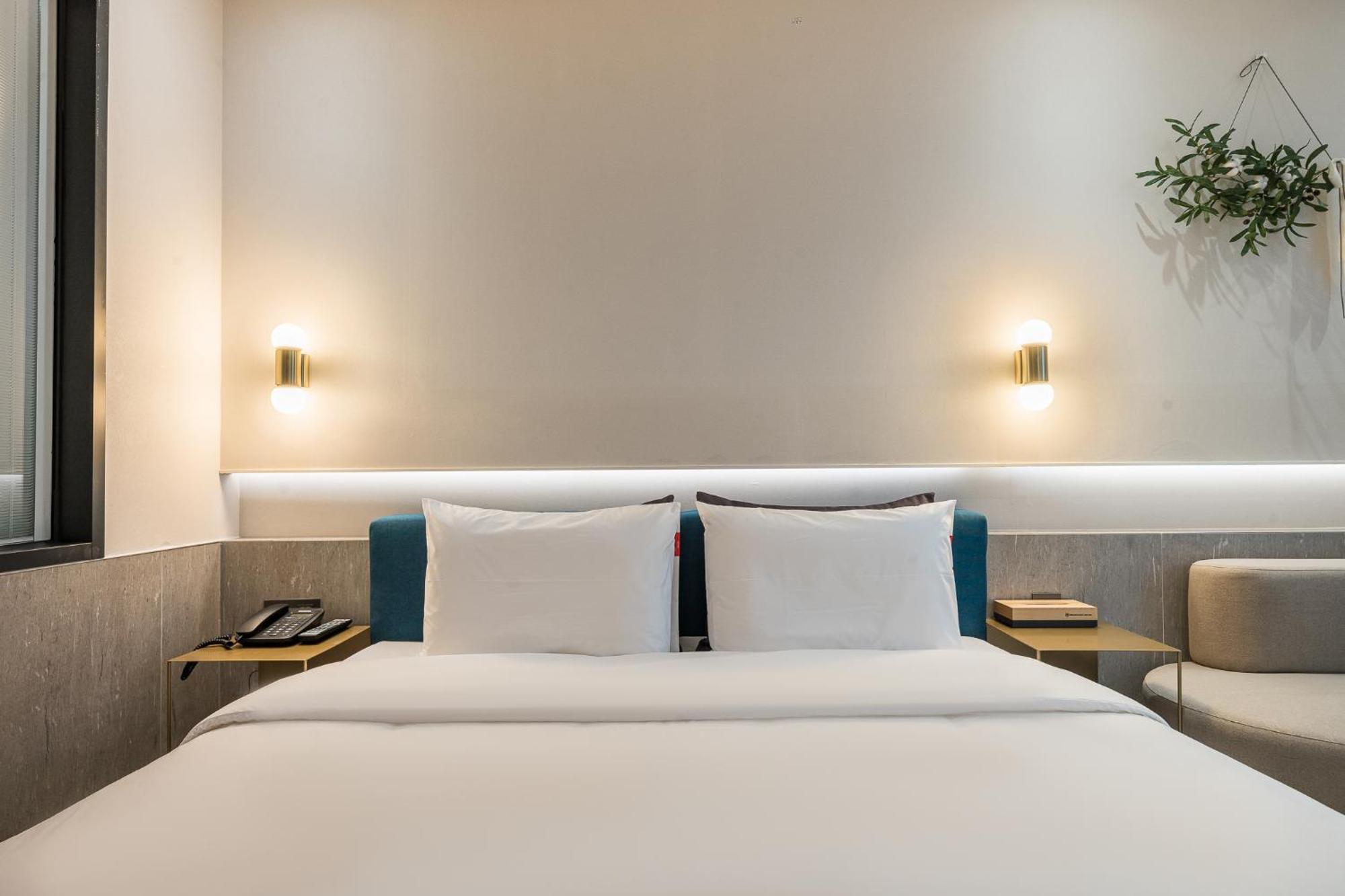 Brown Dot Hotel Changwon Buitenkant foto