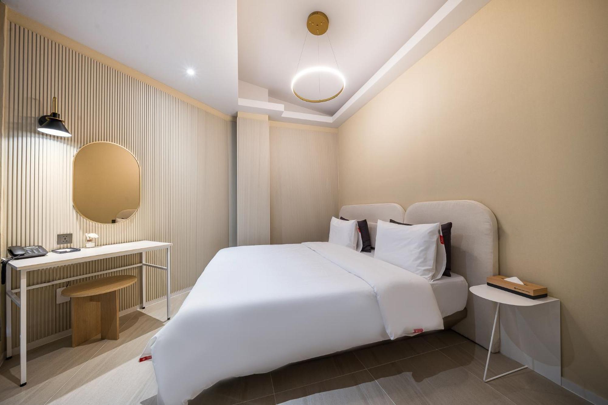 Brown Dot Hotel Changwon Buitenkant foto