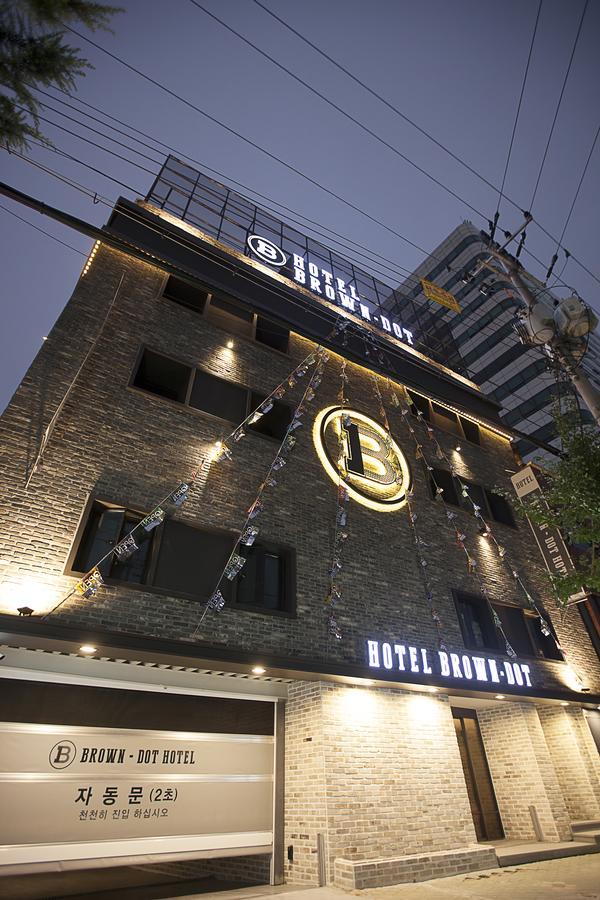 Brown Dot Hotel Changwon Buitenkant foto